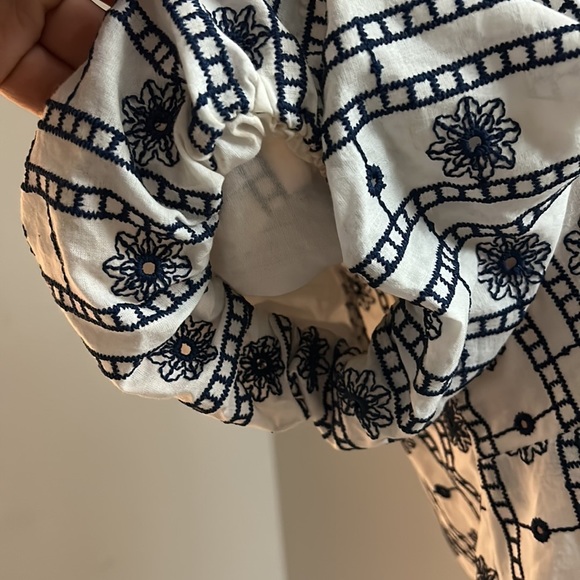 Zara Embroidered Cropped Top with Puff Sleeves size Small - Picture 6 of 8